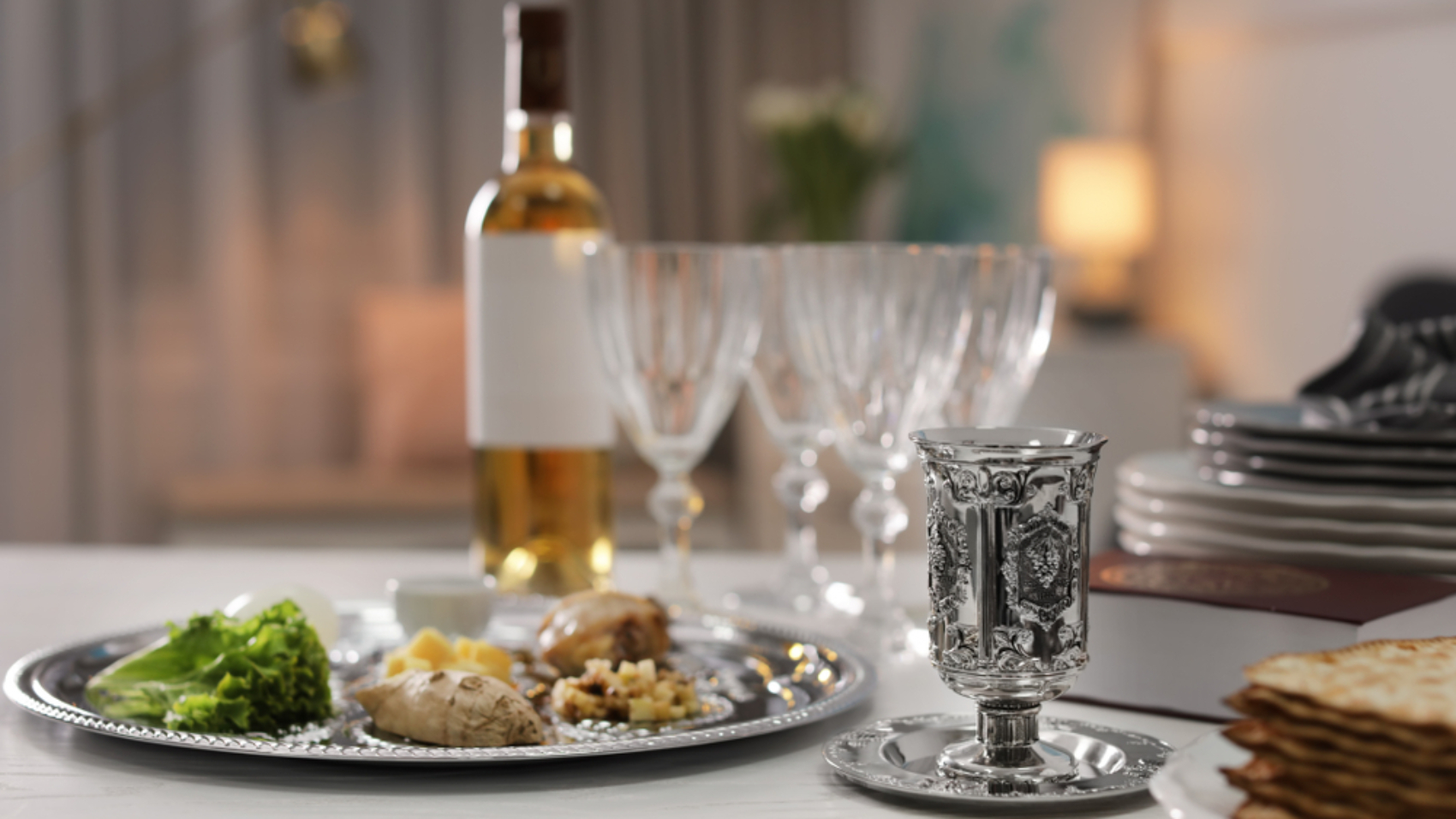 Table,Served,For,Passover,(pesach),Seder,Indoors